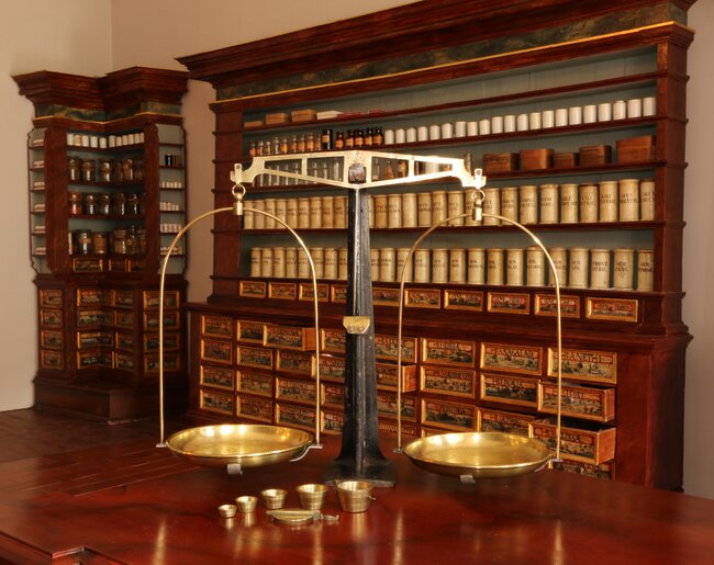 Barokní lékárna, archiv NPÚ